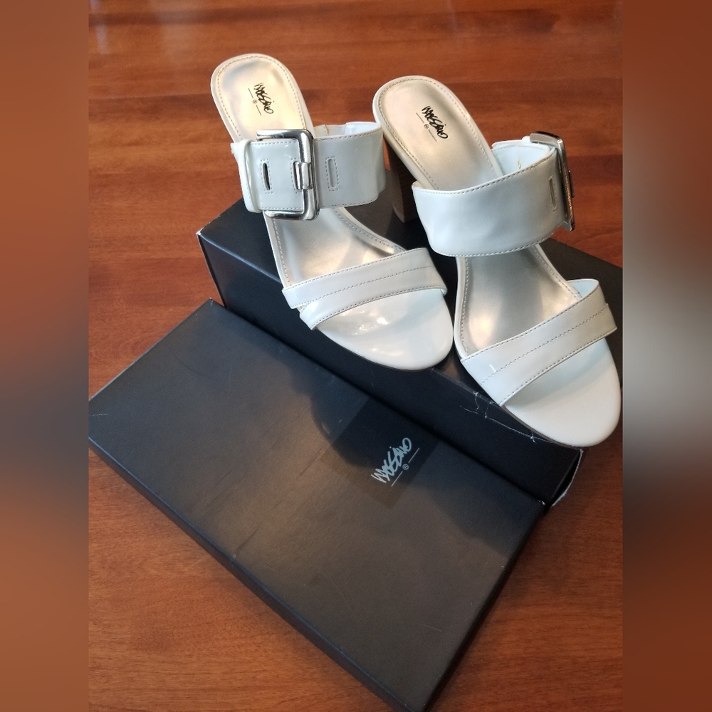 White Wedges by Mossimo